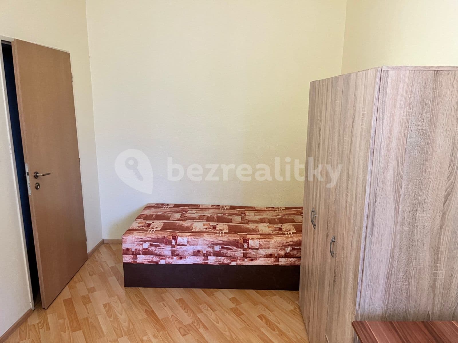 5 bedroom flat to rent, 10 m², Moskevská, Prague, Prague 5 bedroom flat to rent, 10 m², Moskevská, Prague, Prague