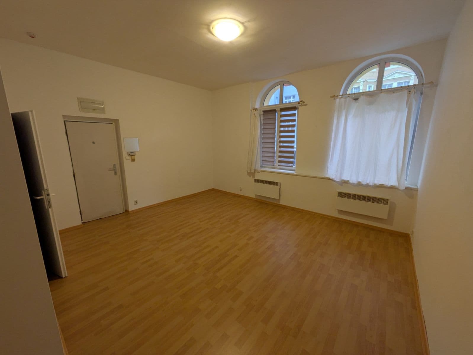 Studio flat to rent, 28 m², Lounská, Teplice, Ústecký Region Studio flat to rent, 28 m², Lounská, Teplice, Ústecký Region