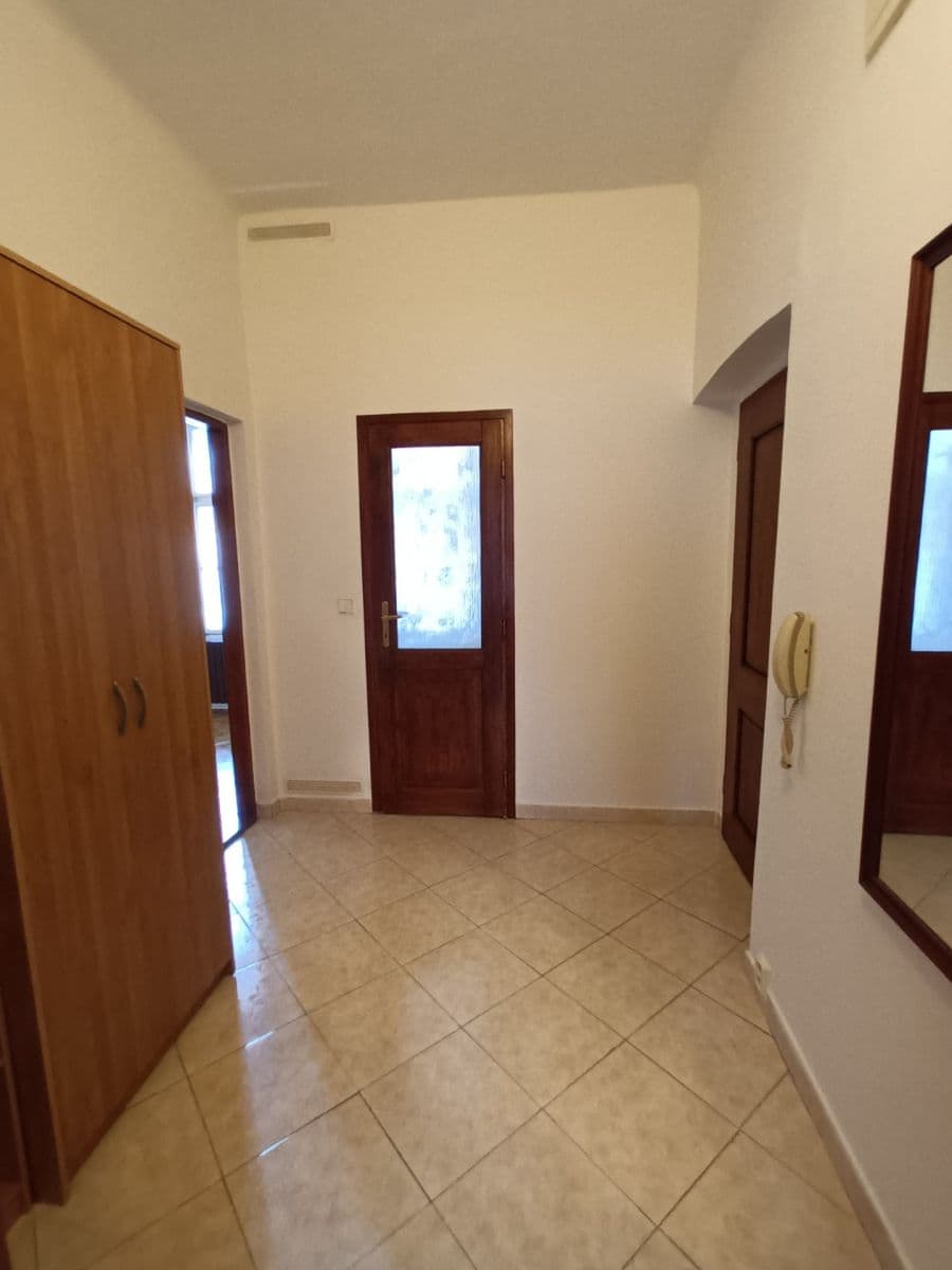 2 bedroom flat to rent, 55 m², Roháčova, Prague, Prague 2 bedroom flat to rent, 55 m², Roháčova, Prague, Prague