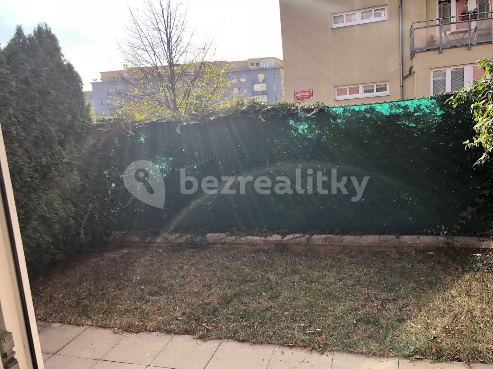 2 bedroom with open-plan kitchen flat to rent, 95 m², U Včely, Prague, Prague 2 bedroom with open-plan kitchen flat to rent, 95 m², U Včely, Prague, Prague