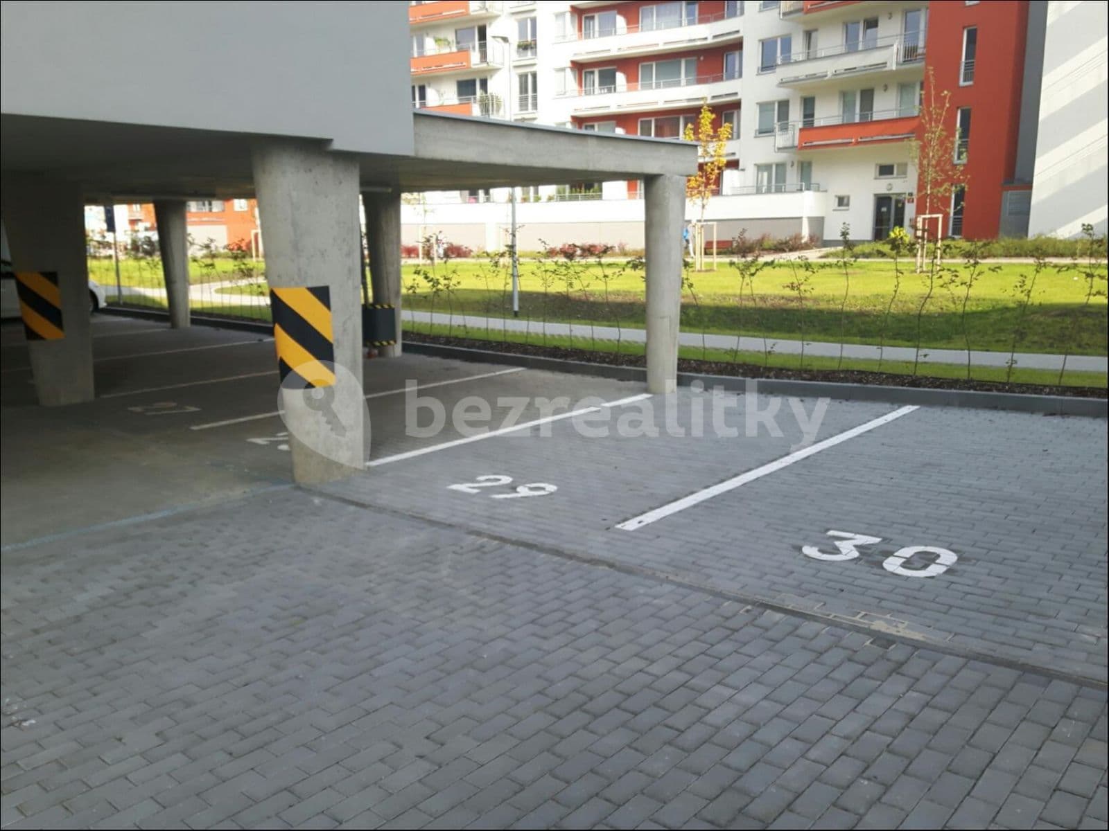 garage to rent, 15 m², Pavla Beneše, Prague, Prague garage to rent, 15 m², Pavla Beneše, Prague, Prague