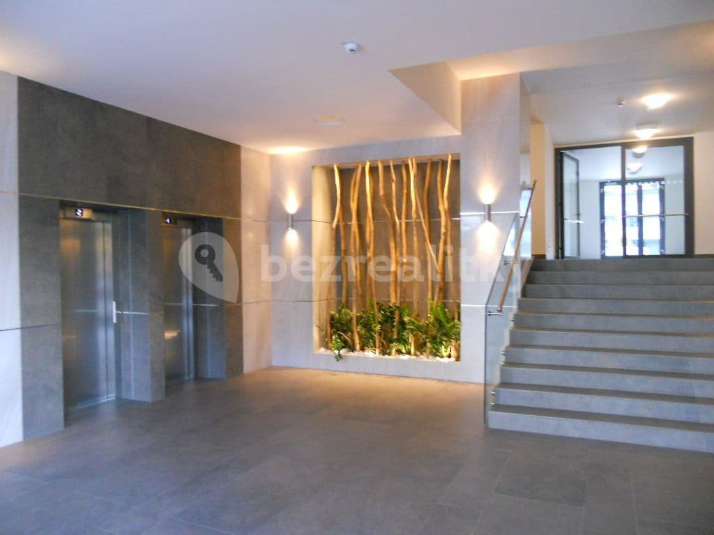 Studio flat to rent, 28 m², Olšanská, Prague, Prague Studio flat to rent, 28 m², Olšanská, Prague, Prague