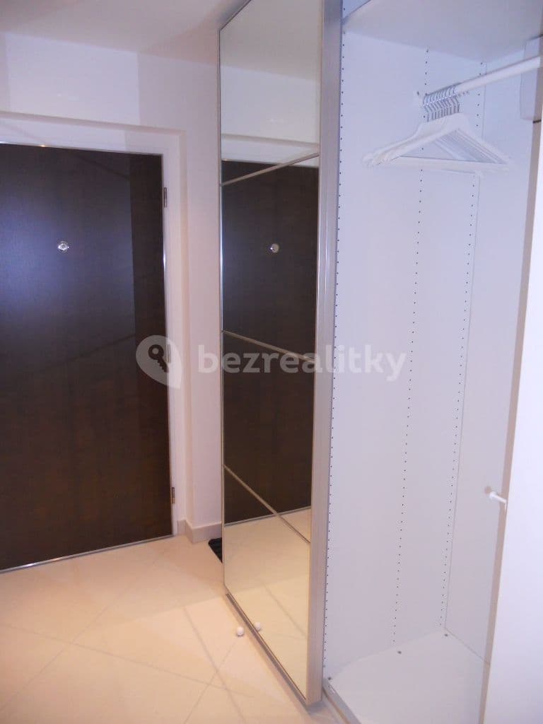 Studio flat to rent, 28 m², Olšanská, Prague, Prague Studio flat to rent, 28 m², Olšanská, Prague, Prague