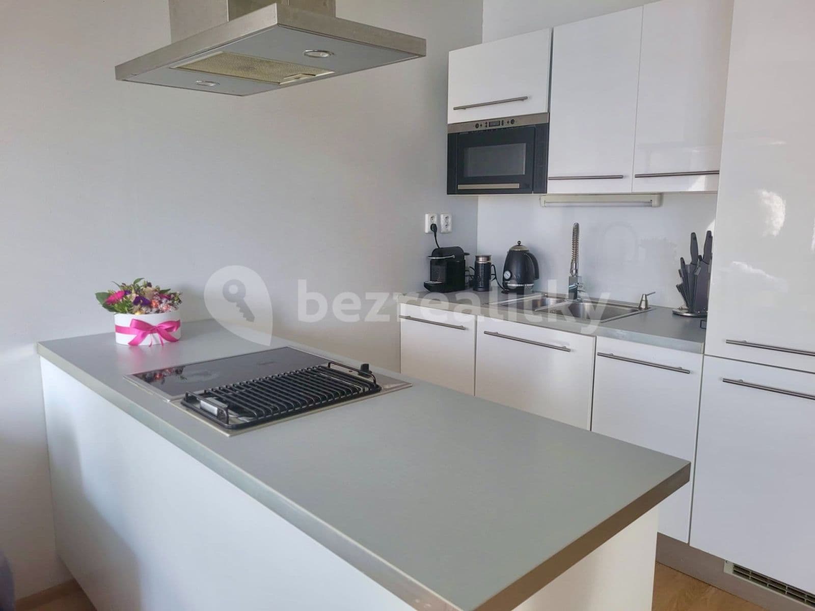 1 bedroom with open-plan kitchen flat to rent, 41 m², Mattioliho, Prague, Prague 1 bedroom with open-plan kitchen flat to rent, 41 m², Mattioliho, Prague, Prague