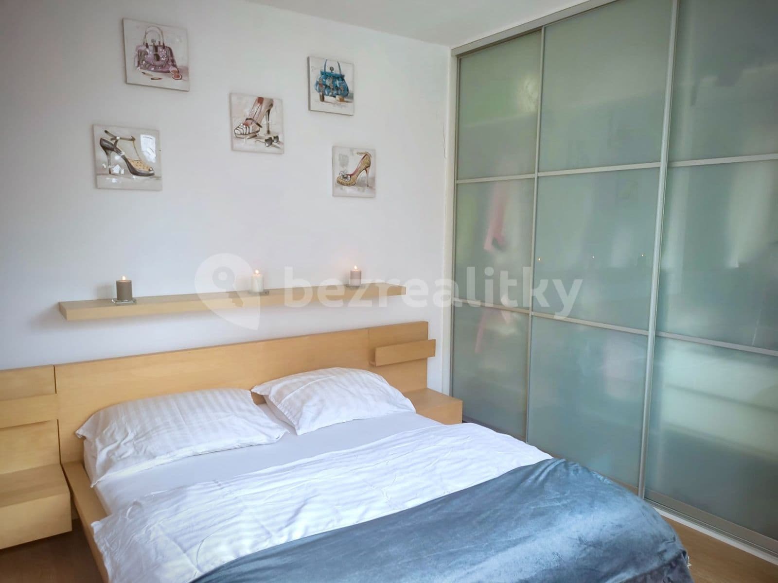 1 bedroom with open-plan kitchen flat to rent, 41 m², Mattioliho, Prague, Prague 1 bedroom with open-plan kitchen flat to rent, 41 m², Mattioliho, Prague, Prague
