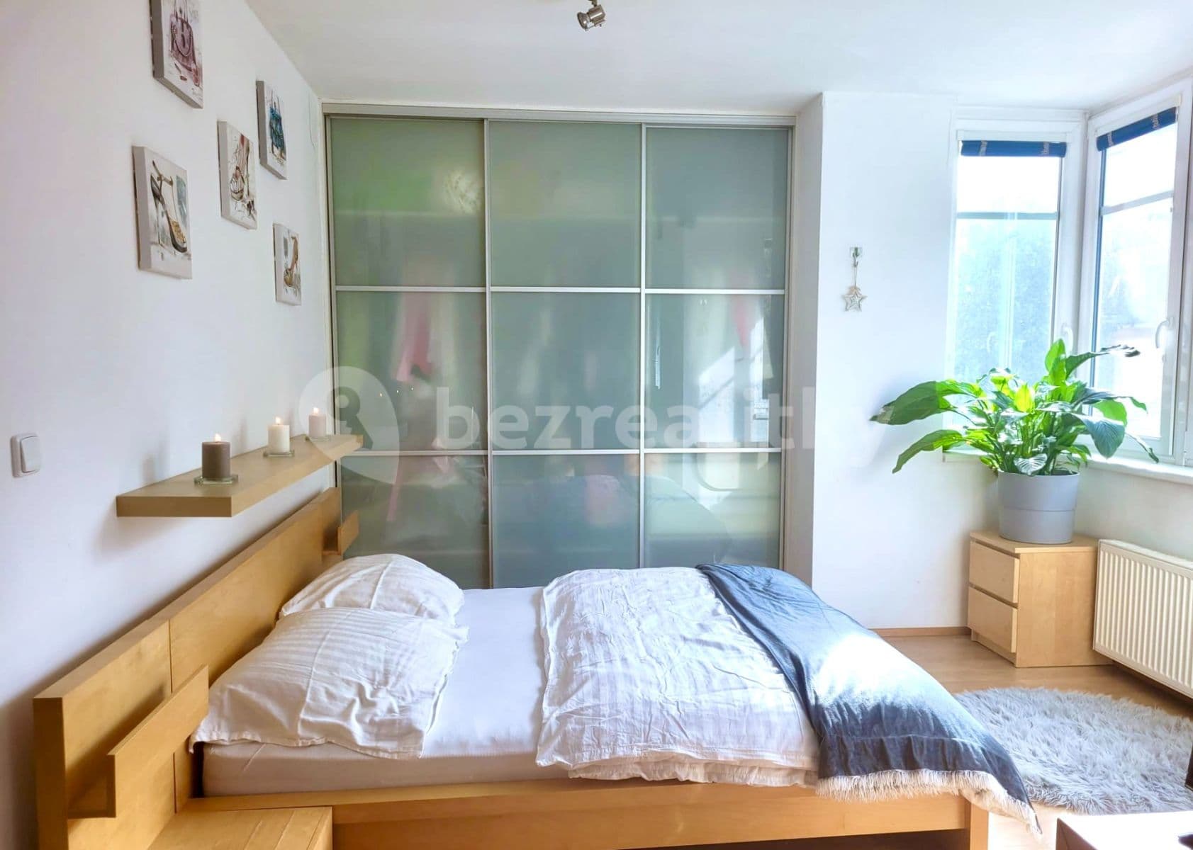 1 bedroom with open-plan kitchen flat to rent, 41 m², Mattioliho, Prague, Prague 1 bedroom with open-plan kitchen flat to rent, 41 m², Mattioliho, Prague, Prague