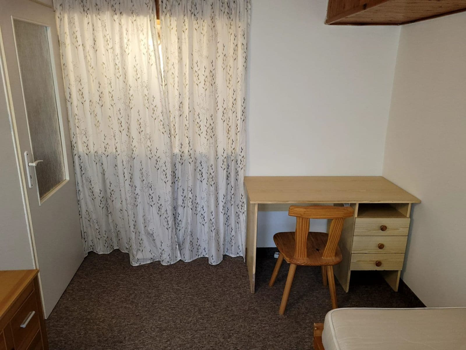 3 bedroom with open-plan kitchen flat to rent, 66 m², U Schodů, Prague, Prague 3 bedroom with open-plan kitchen flat to rent, 66 m², U Schodů, Prague, Prague