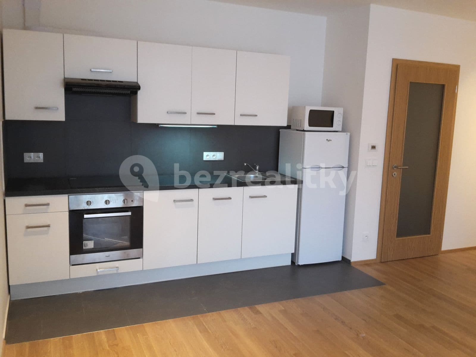 Studio flat to rent, 32 m², Čumpelíkova, Prague, Prague Studio flat to rent, 32 m², Čumpelíkova, Prague, Prague