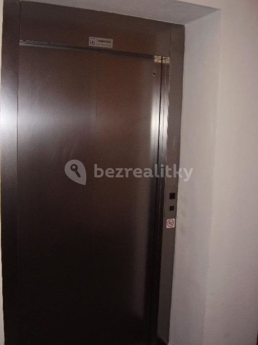 Studio flat to rent, 35 m², Musílkova, Prague, Prague Studio flat to rent, 35 m², Musílkova, Prague, Prague