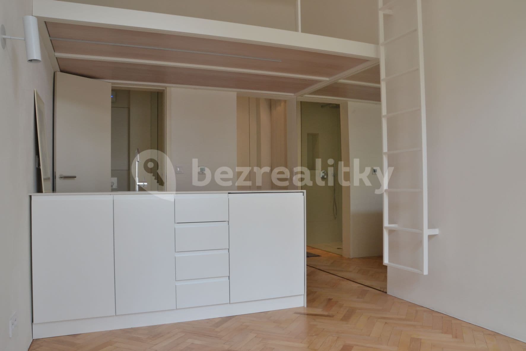 Studio flat to rent, 18 m², U Obecního dvora, Prague, Prague Studio flat to rent, 18 m², U Obecního dvora, Prague, Prague