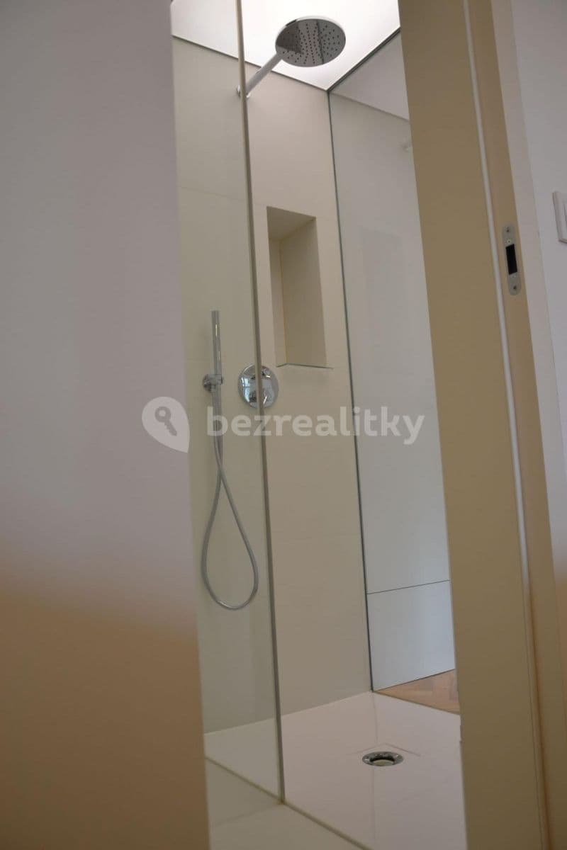 Studio flat to rent, 18 m², U Obecního dvora, Prague, Prague Studio flat to rent, 18 m², U Obecního dvora, Prague, Prague
