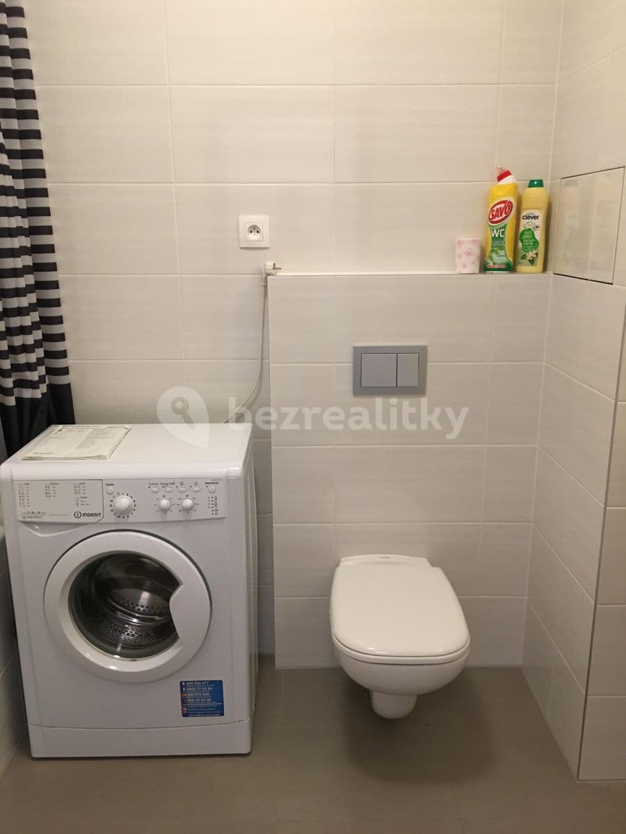 Studio flat to rent, 33 m², Pod Jarovem, Prague, Prague Studio flat to rent, 33 m², Pod Jarovem, Prague, Prague