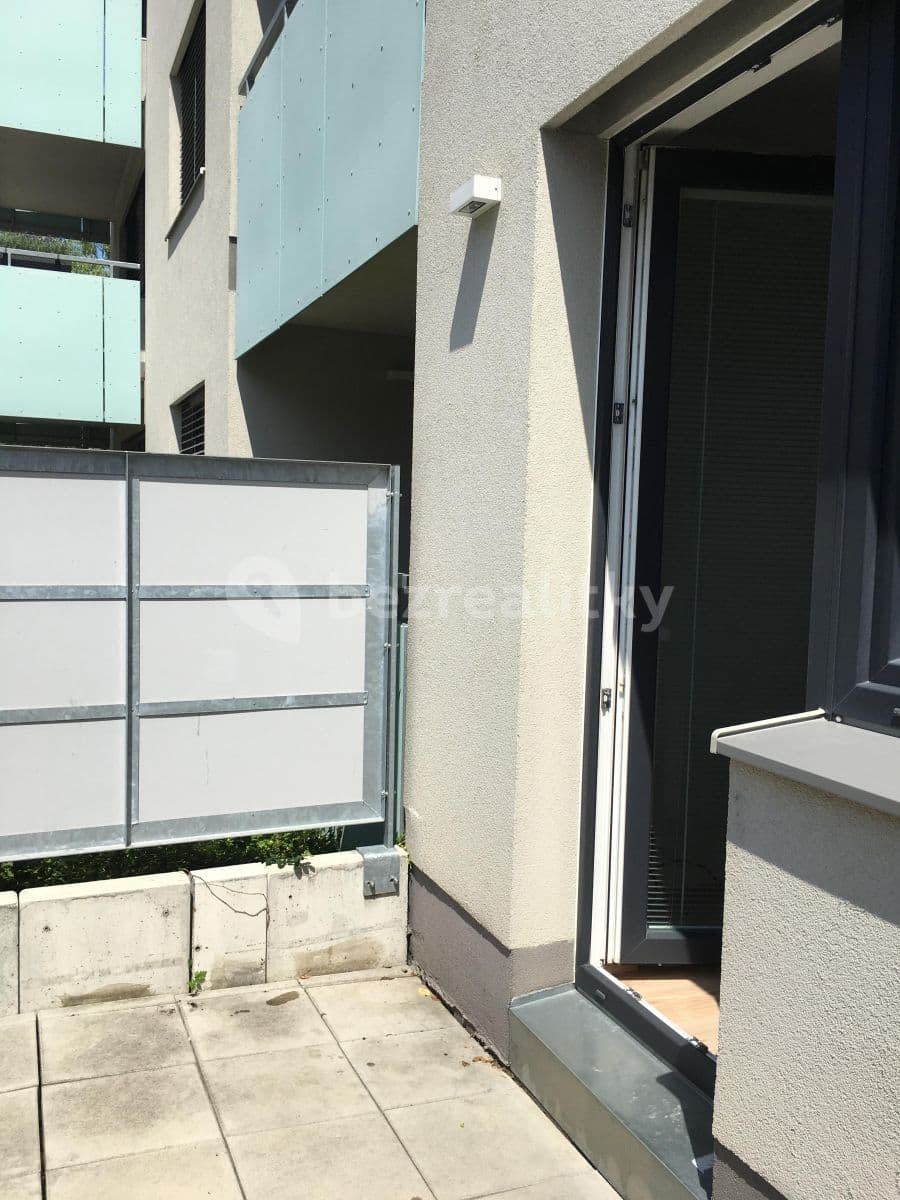 Studio flat to rent, 33 m², Pod Jarovem, Prague, Prague Studio flat to rent, 33 m², Pod Jarovem, Prague, Prague