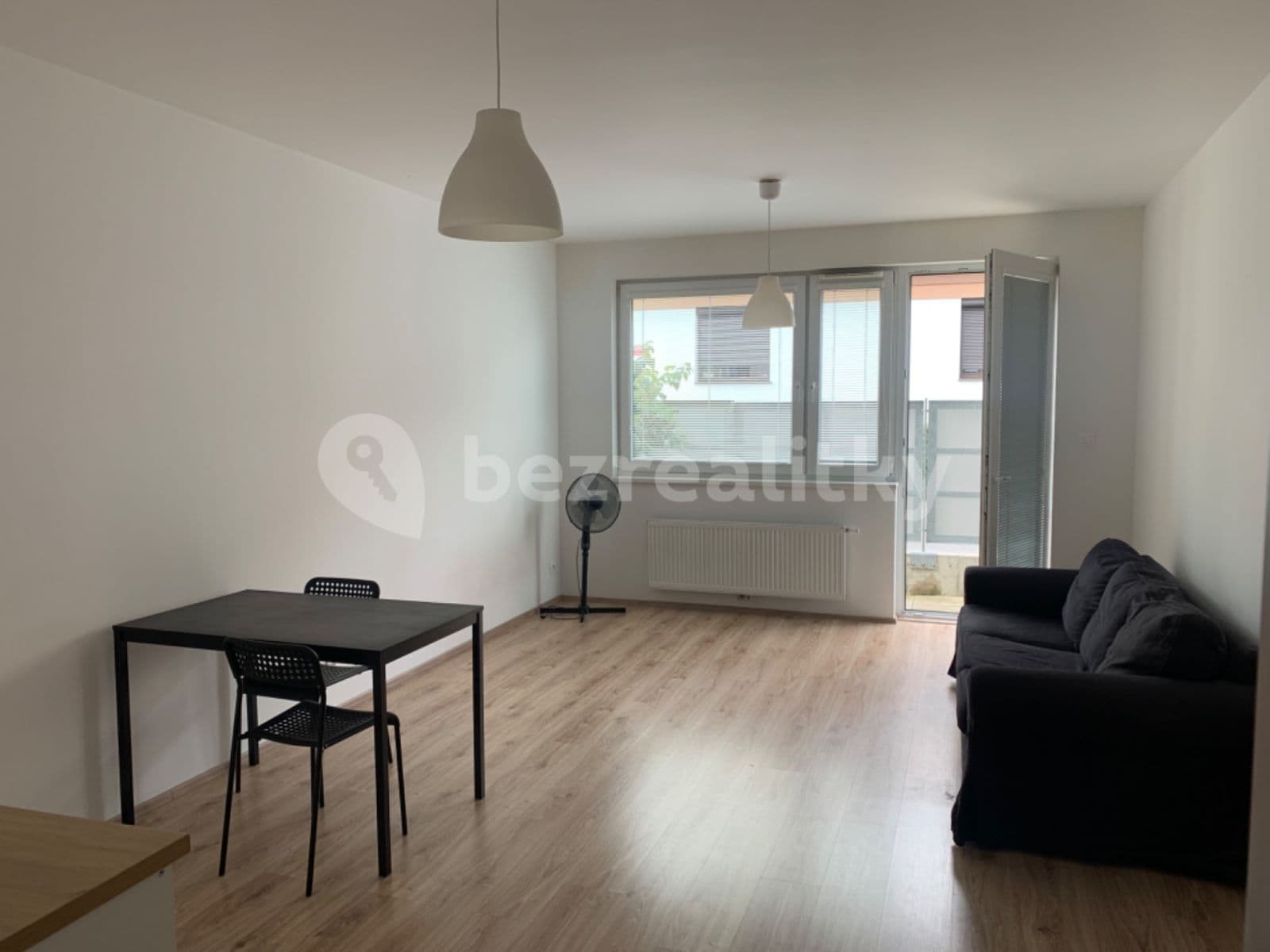 Studio flat to rent, 33 m², Pod Jarovem, Prague, Prague Studio flat to rent, 33 m², Pod Jarovem, Prague, Prague