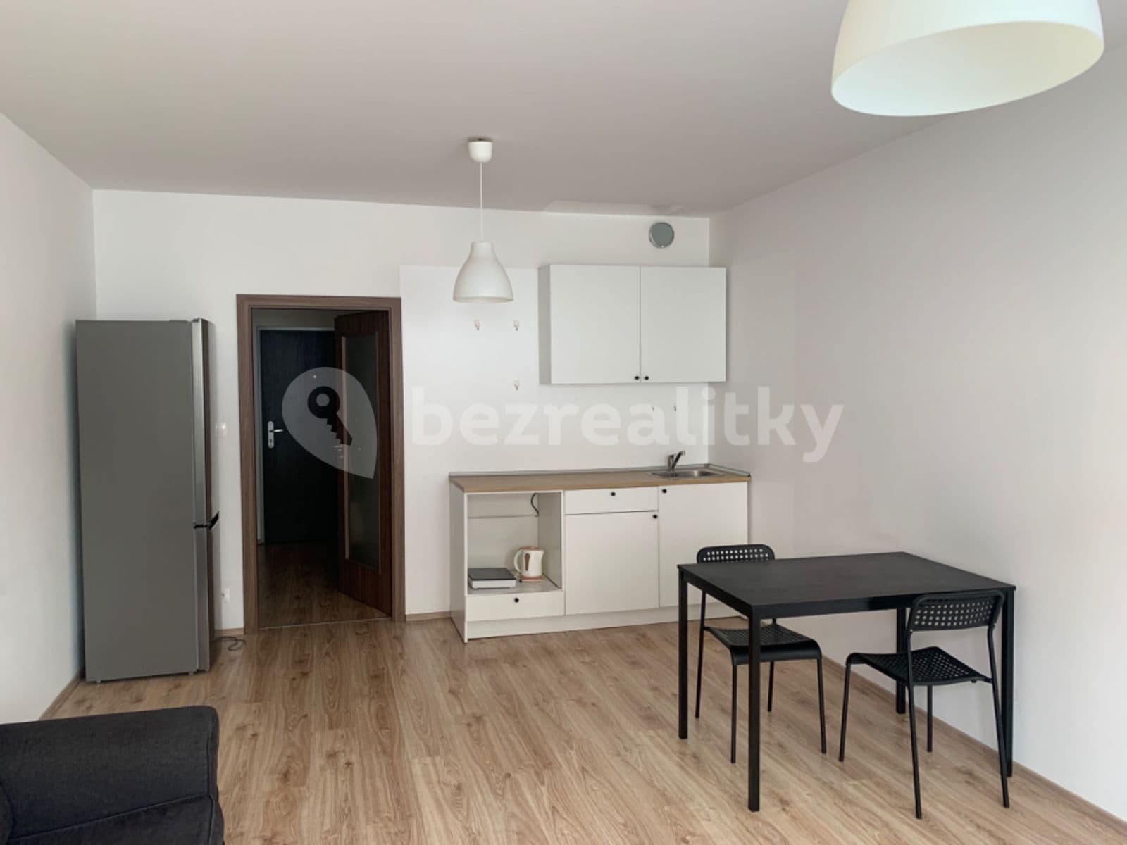 Studio flat to rent, 33 m², Pod Jarovem, Prague, Prague Studio flat to rent, 33 m², Pod Jarovem, Prague, Prague