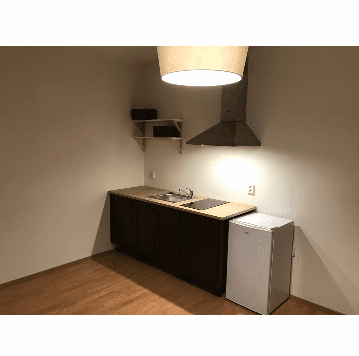 Studio flat to rent, 33 m², Žitná, Hostivice, Středočeský Region Studio flat to rent, 33 m², Žitná, Hostivice, Středočeský Region