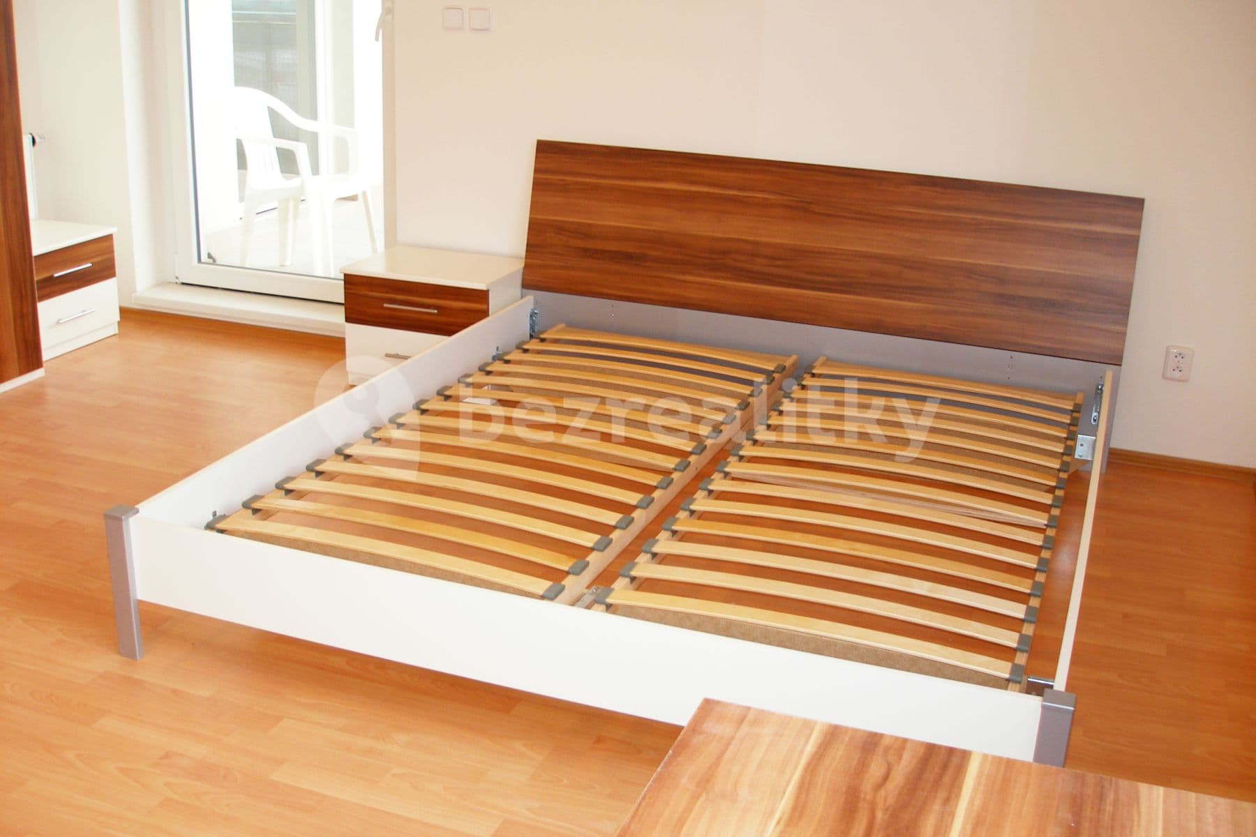 2 bedroom with open-plan kitchen flat to rent, 106 m², Otradovická, Prague, Prague 2 bedroom with open-plan kitchen flat to rent, 106 m², Otradovická, Prague, Prague