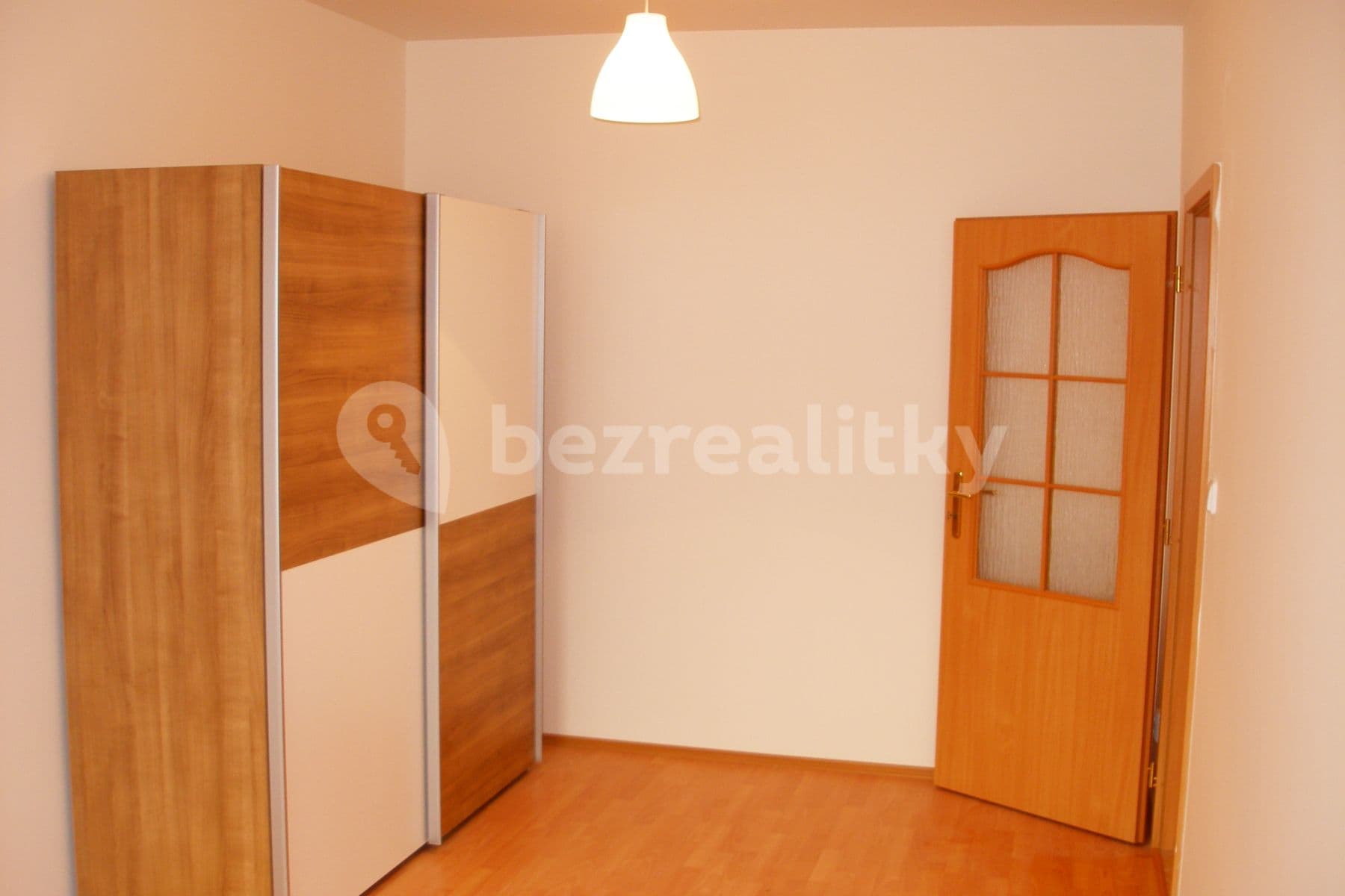 2 bedroom with open-plan kitchen flat to rent, 106 m², Otradovická, Prague, Prague 2 bedroom with open-plan kitchen flat to rent, 106 m², Otradovická, Prague, Prague