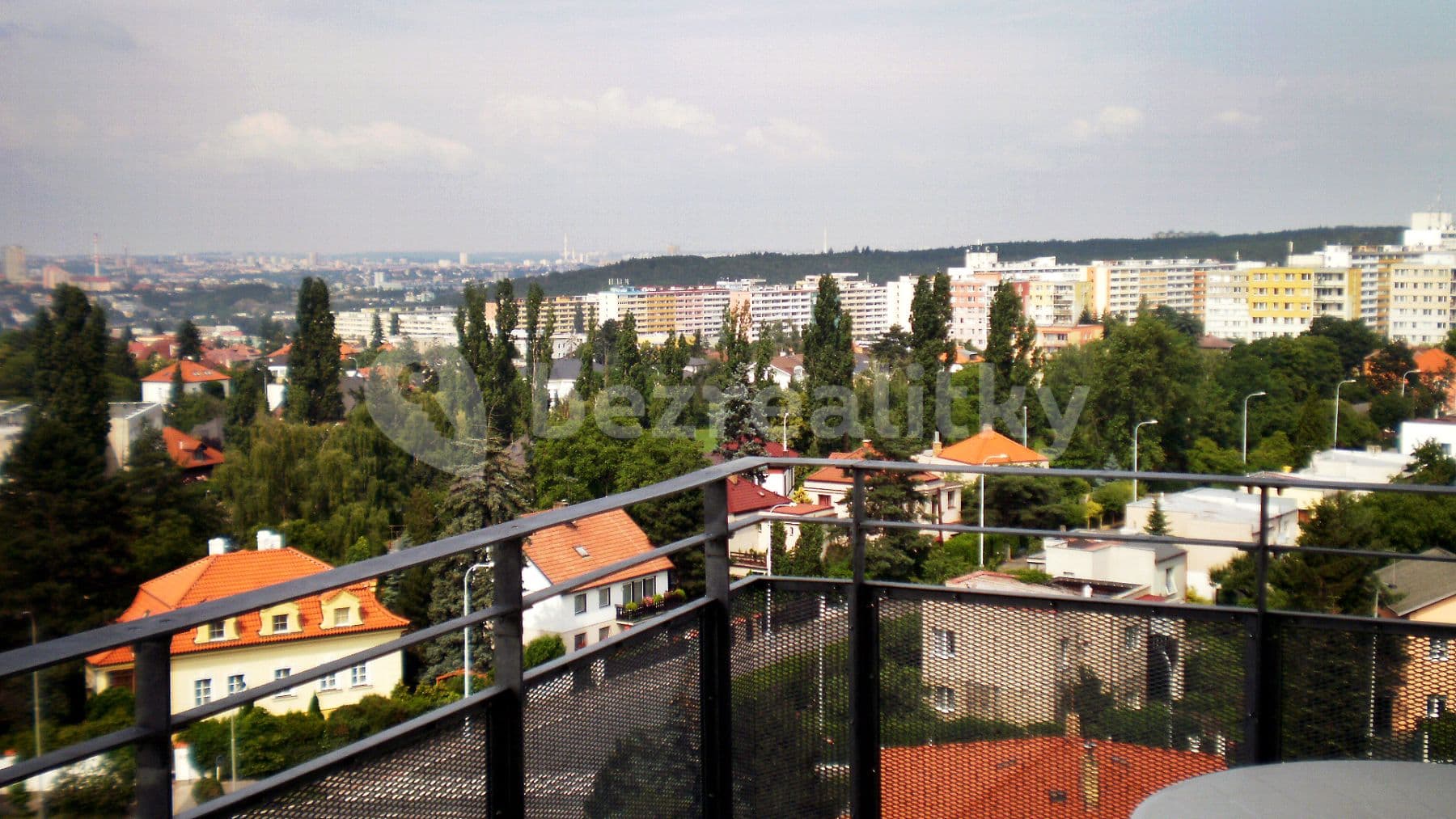 2 bedroom with open-plan kitchen flat to rent, 106 m², Otradovická, Prague, Prague 2 bedroom with open-plan kitchen flat to rent, 106 m², Otradovická, Prague, Prague