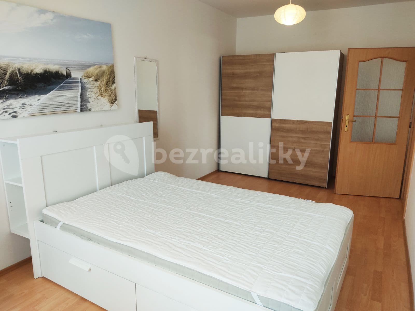 2 bedroom with open-plan kitchen flat to rent, 106 m², Otradovická, Prague, Prague 2 bedroom with open-plan kitchen flat to rent, 106 m², Otradovická, Prague, Prague
