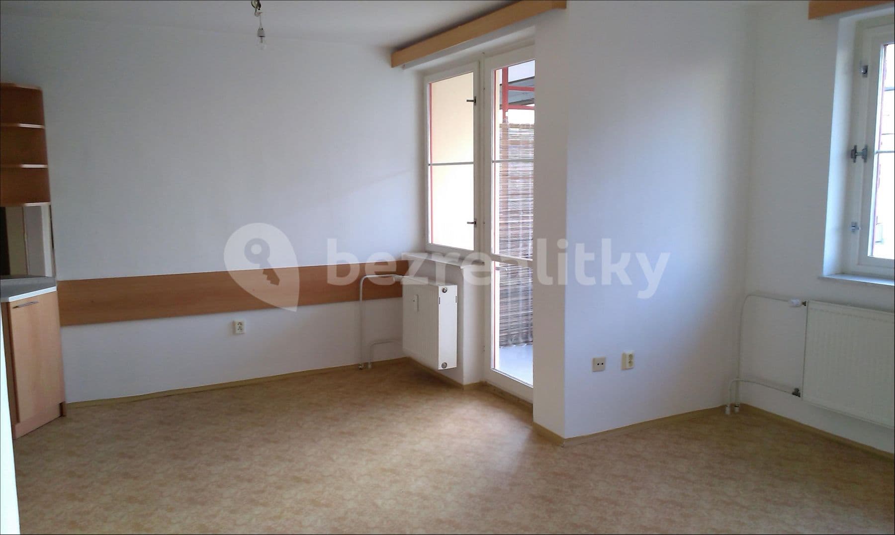 1 bedroom with open-plan kitchen flat to rent, 57 m², Pod Zámečkem, Hradec Králové, Královéhradecký Region 1 bedroom with open-plan kitchen flat to rent, 57 m², Pod Zámečkem, Hradec Králové, Královéhradecký Region