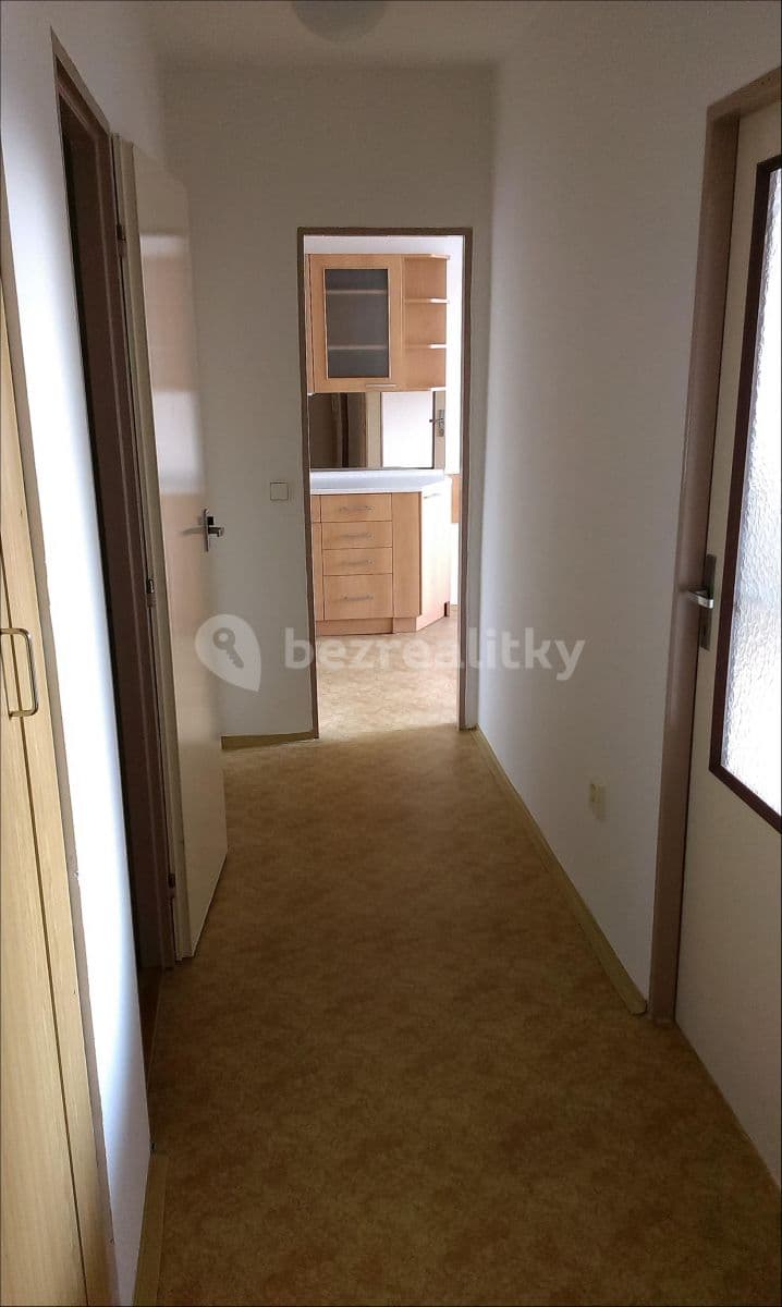 1 bedroom with open-plan kitchen flat to rent, 57 m², Pod Zámečkem, Hradec Králové, Královéhradecký Region 1 bedroom with open-plan kitchen flat to rent, 57 m², Pod Zámečkem, Hradec Králové, Královéhradecký Region