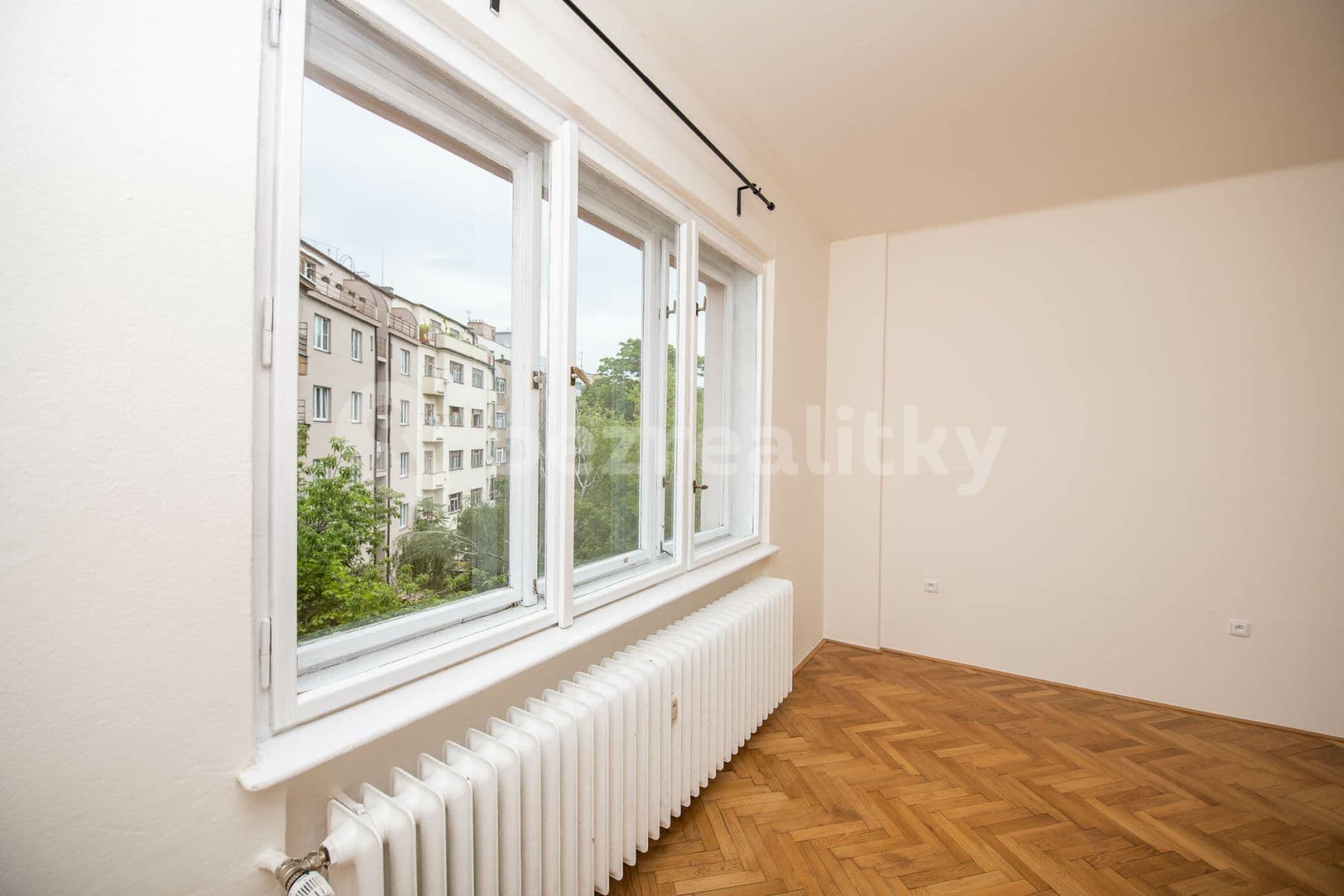 Studio flat to rent, 32 m², Bulharská, Prague, Prague Studio flat to rent, 32 m², Bulharská, Prague, Prague