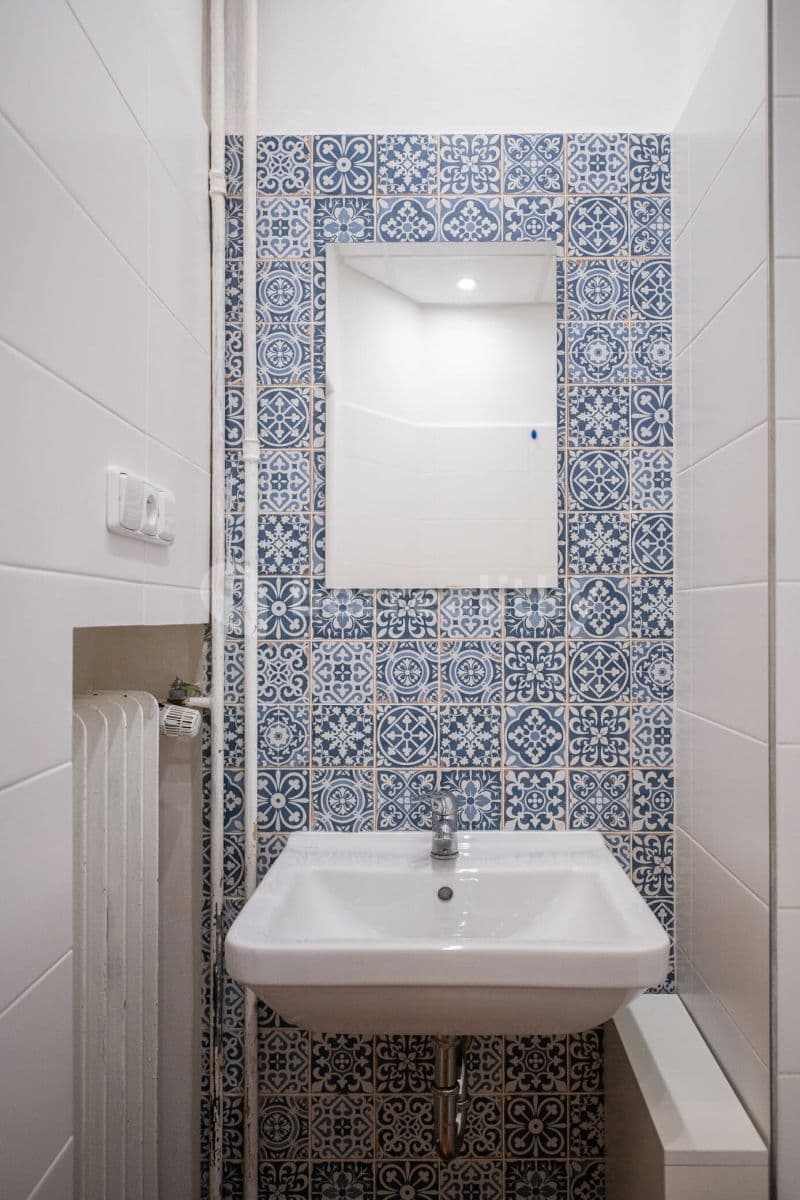 Studio flat to rent, 32 m², Bulharská, Prague, Prague Studio flat to rent, 32 m², Bulharská, Prague, Prague