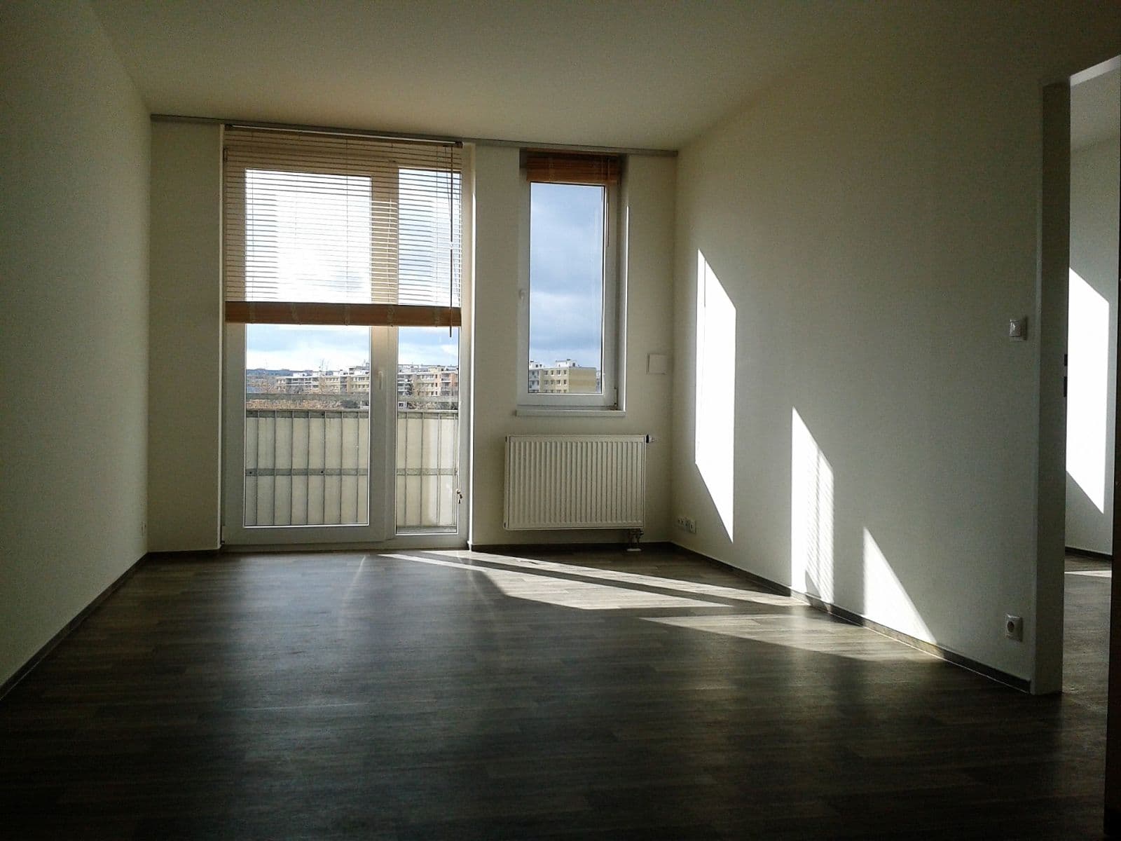 1 bedroom with open-plan kitchen flat to rent, 53 m², Zlonická, Prague, Prague 1 bedroom with open-plan kitchen flat to rent, 53 m², Zlonická, Prague, Prague