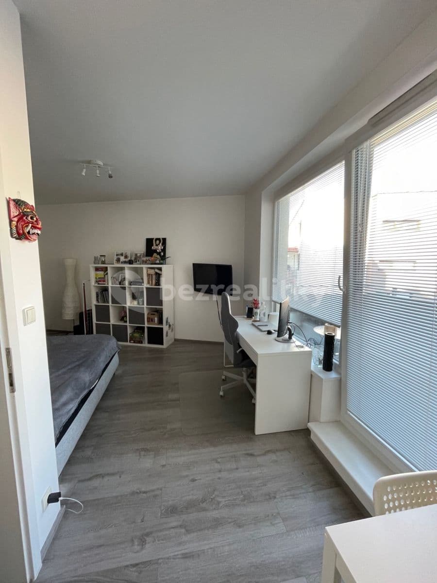 Studio flat to rent, 33 m², Soukalova, Prague, Prague Studio flat to rent, 33 m², Soukalova, Prague, Prague