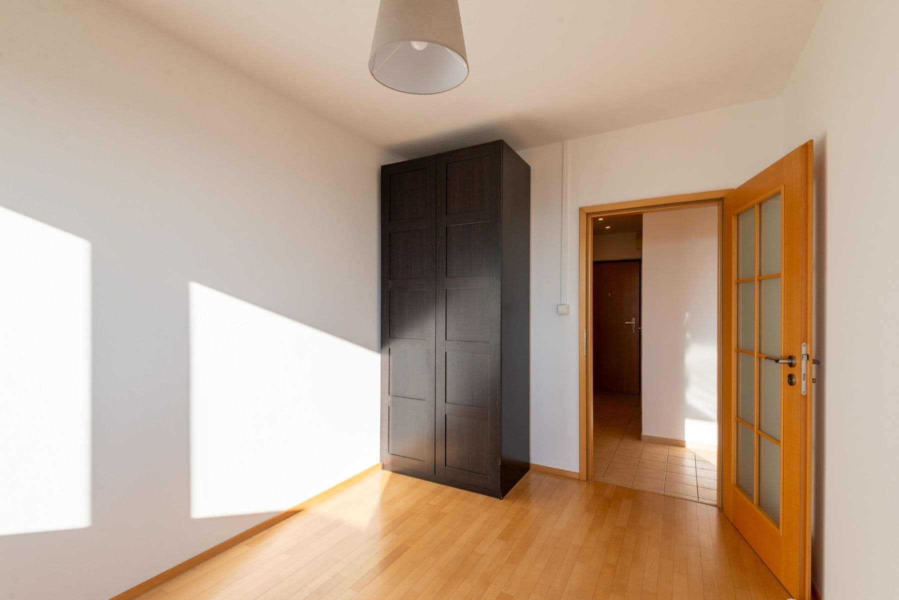 1 bedroom with open-plan kitchen flat to rent, 43 m², Lessnerova, Prague, Prague 1 bedroom with open-plan kitchen flat to rent, 43 m², Lessnerova, Prague, Prague