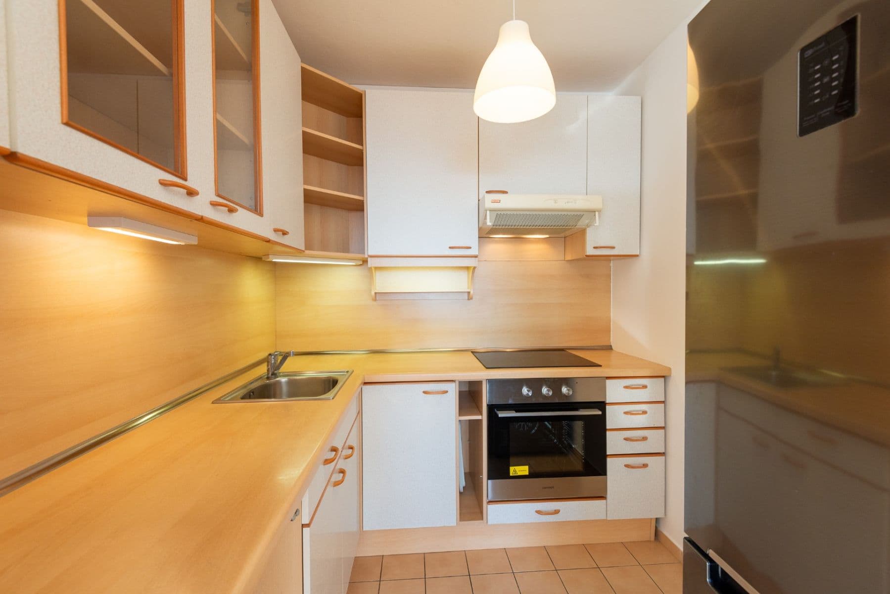 1 bedroom with open-plan kitchen flat to rent, 43 m², Lessnerova, Prague, Prague 1 bedroom with open-plan kitchen flat to rent, 43 m², Lessnerova, Prague, Prague