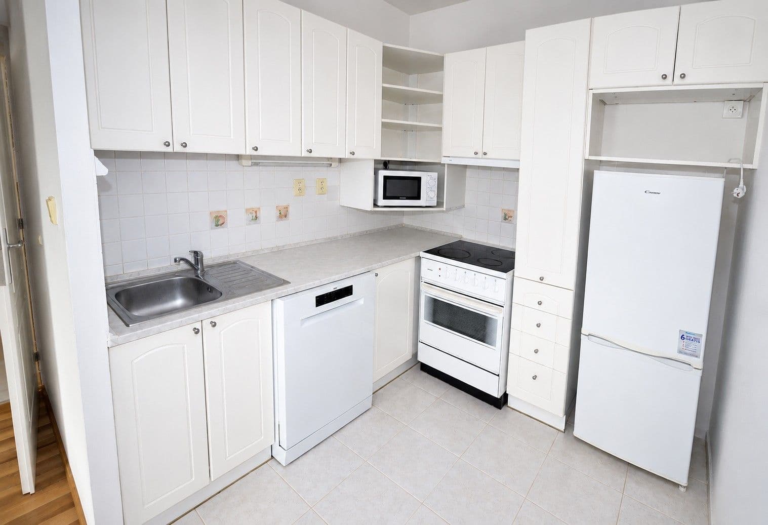 1 bedroom with open-plan kitchen flat to rent, 40 m², Molákova, Prague, Prague 1 bedroom with open-plan kitchen flat to rent, 40 m², Molákova, Prague, Prague
