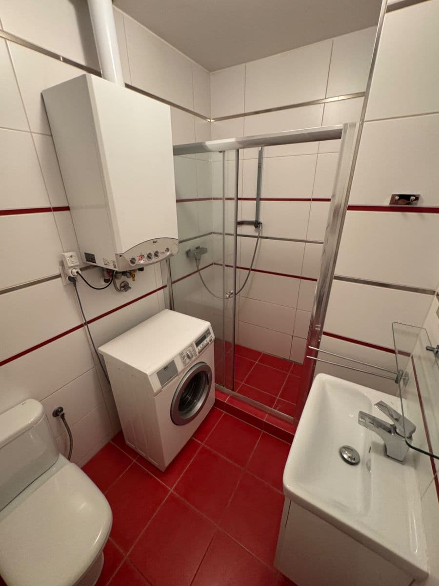 Studio flat to rent, 39 m², Anenská, Brno, Jihomoravský Region Studio flat to rent, 39 m², Anenská, Brno, Jihomoravský Region