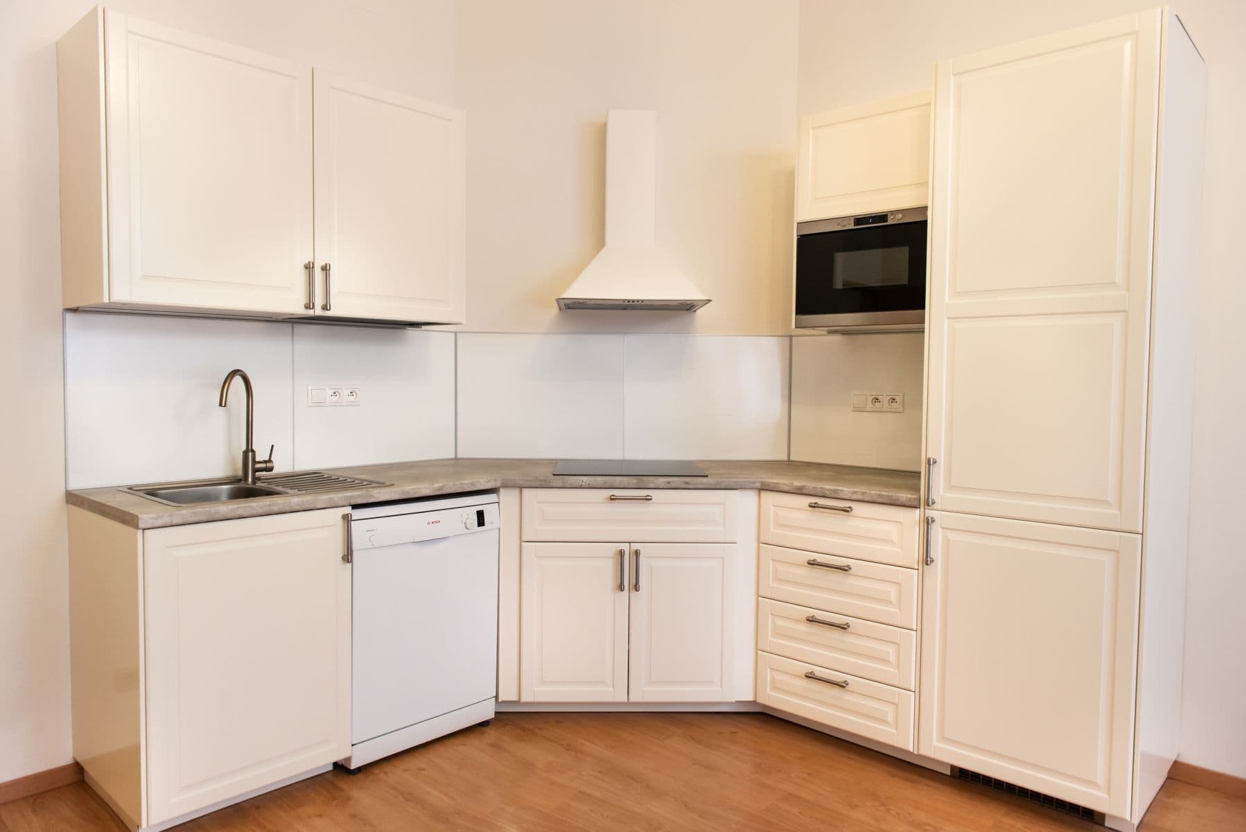 1 bedroom with open-plan kitchen flat to rent, 48 m², Lužická, Prague, Prague 1 bedroom with open-plan kitchen flat to rent, 48 m², Lužická, Prague, Prague