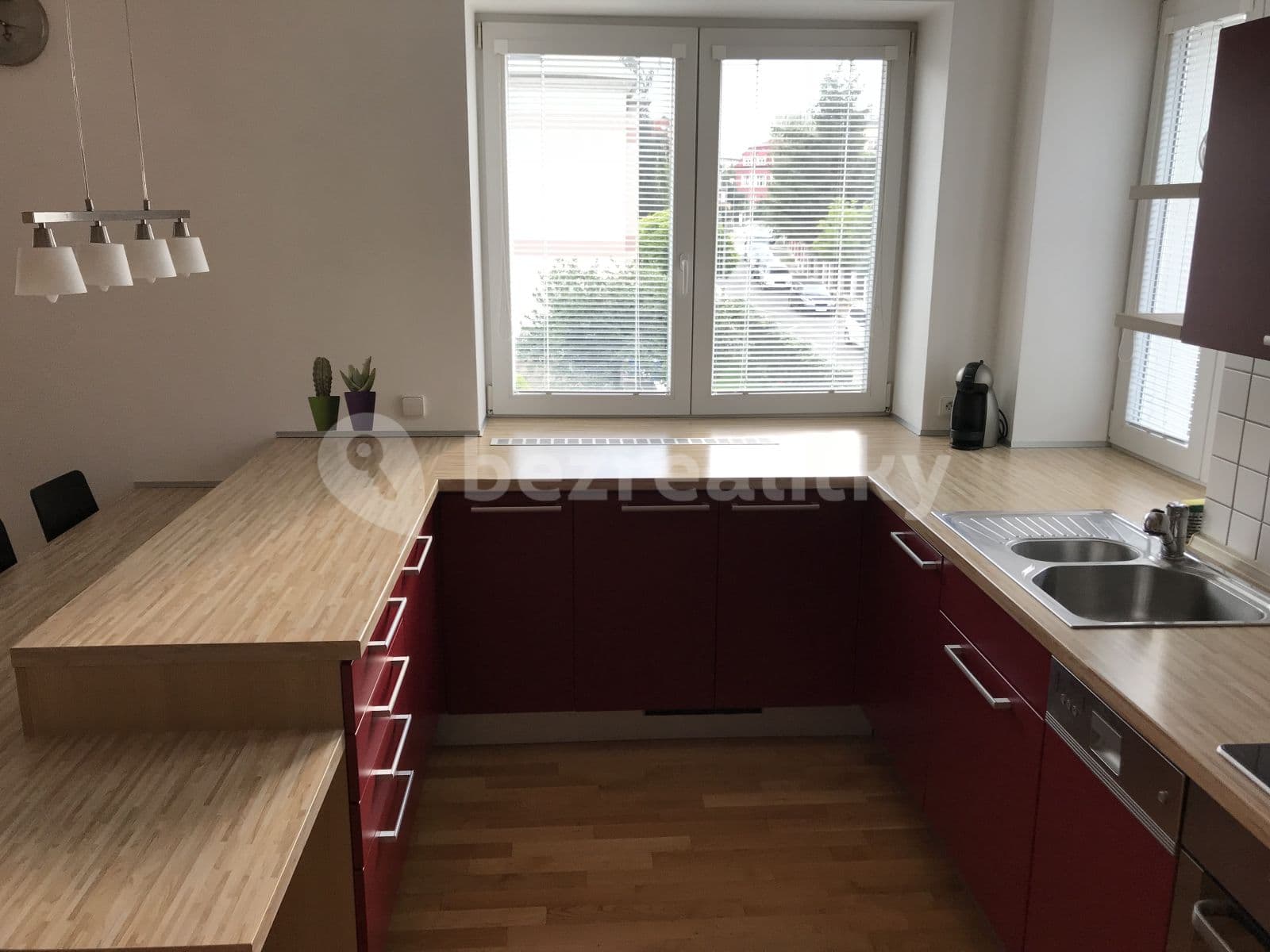 Studio flat to rent, 50 m², Na Dědinách, Prague, Prague Studio flat to rent, 50 m², Na Dědinách, Prague, Prague