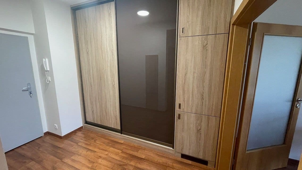 1 bedroom with open-plan kitchen flat to rent, 58 m², Nad Smetankou, Prague, Prague 1 bedroom with open-plan kitchen flat to rent, 58 m², Nad Smetankou, Prague, Prague