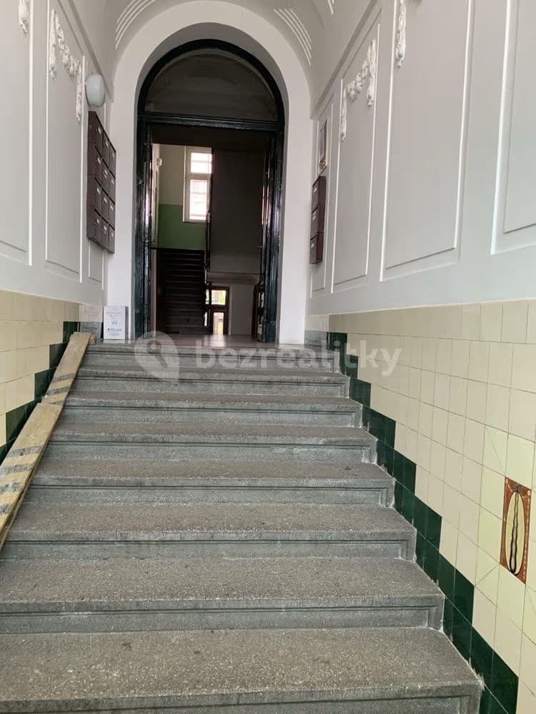 3 bedroom flat to rent, 120 m², U Havlíčkových sadů, Prague, Prague 3 bedroom flat to rent, 120 m², U Havlíčkových sadů, Prague, Prague