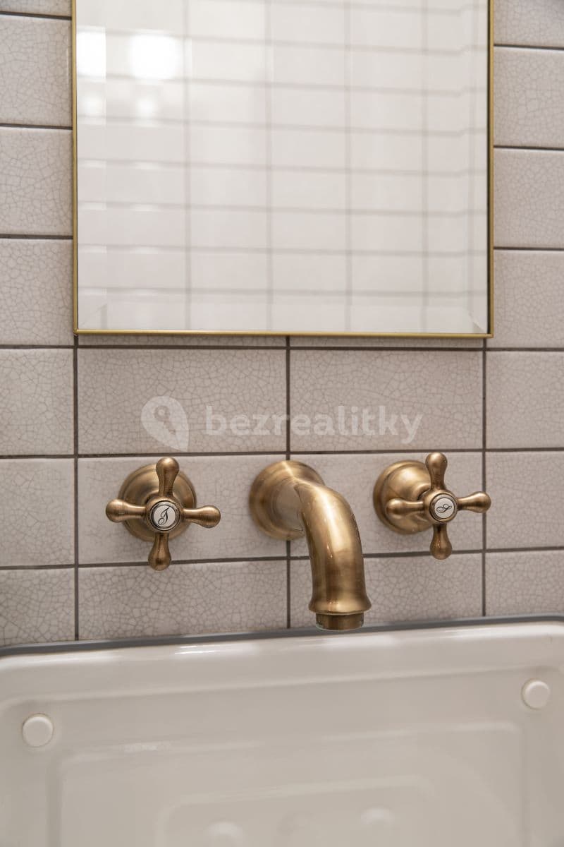 2 bedroom with open-plan kitchen flat to rent, 78 m², Lužická, Prague, Prague 2 bedroom with open-plan kitchen flat to rent, 78 m², Lužická, Prague, Prague