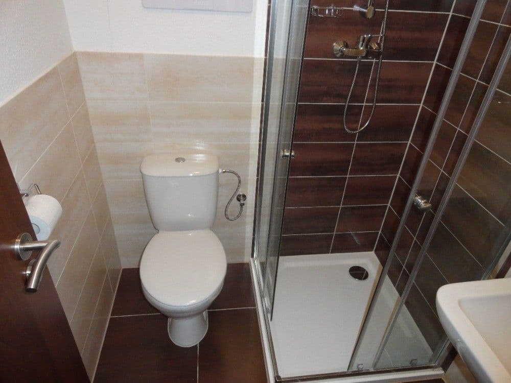 1 bedroom with open-plan kitchen flat to rent, 44 m², ulice Generála Selnera, Kladno, Středočeský Region 1 bedroom with open-plan kitchen flat to rent, 44 m², ulice Generála Selnera, Kladno, Středočeský Region