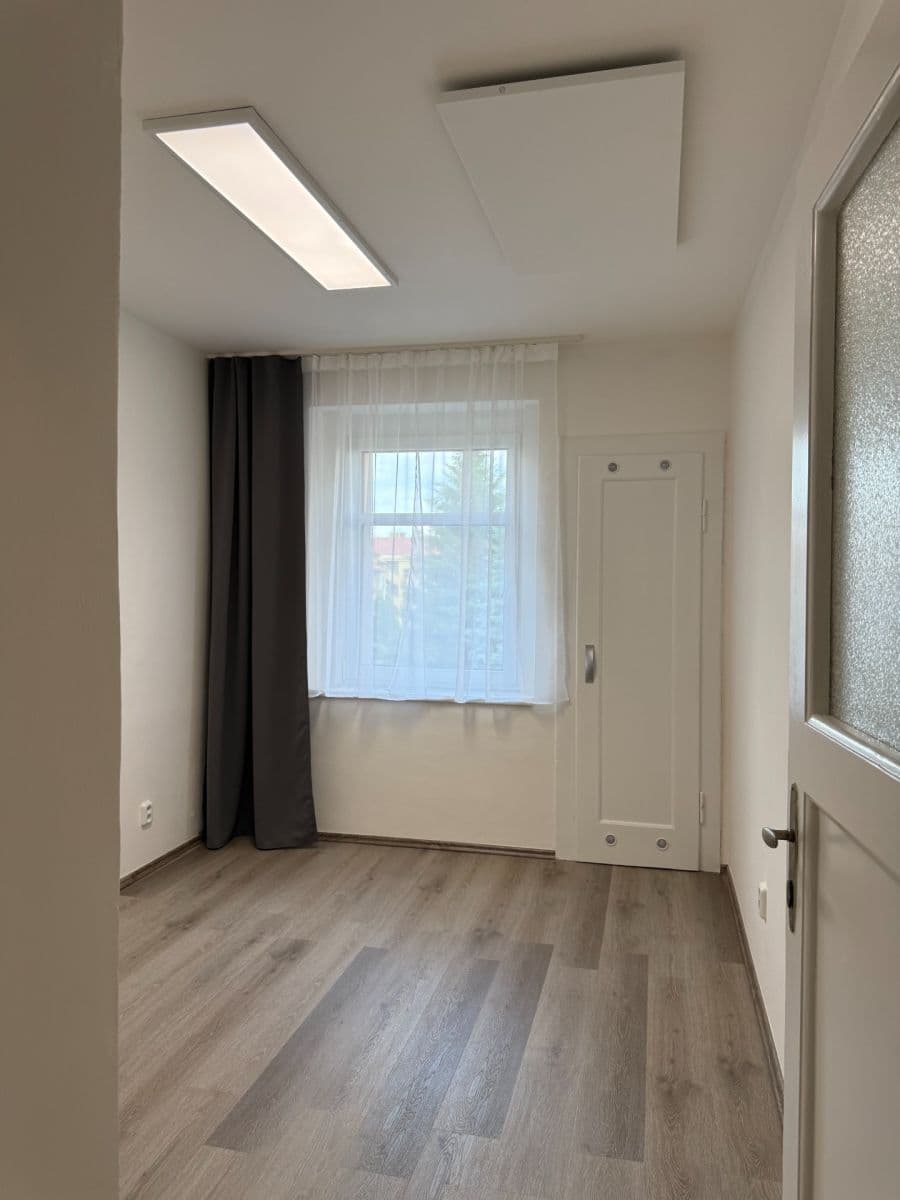 2 bedroom with open-plan kitchen flat to rent, 85 m², Malínská, Prague, Prague 2 bedroom with open-plan kitchen flat to rent, 85 m², Malínská, Prague, Prague