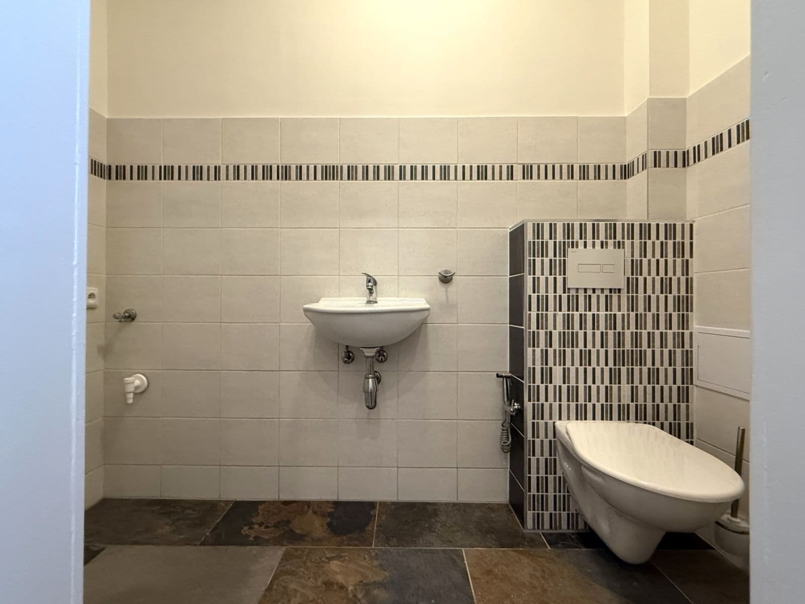 2 bedroom with open-plan kitchen flat to rent, 85 m², Malínská, Prague, Prague 2 bedroom with open-plan kitchen flat to rent, 85 m², Malínská, Prague, Prague