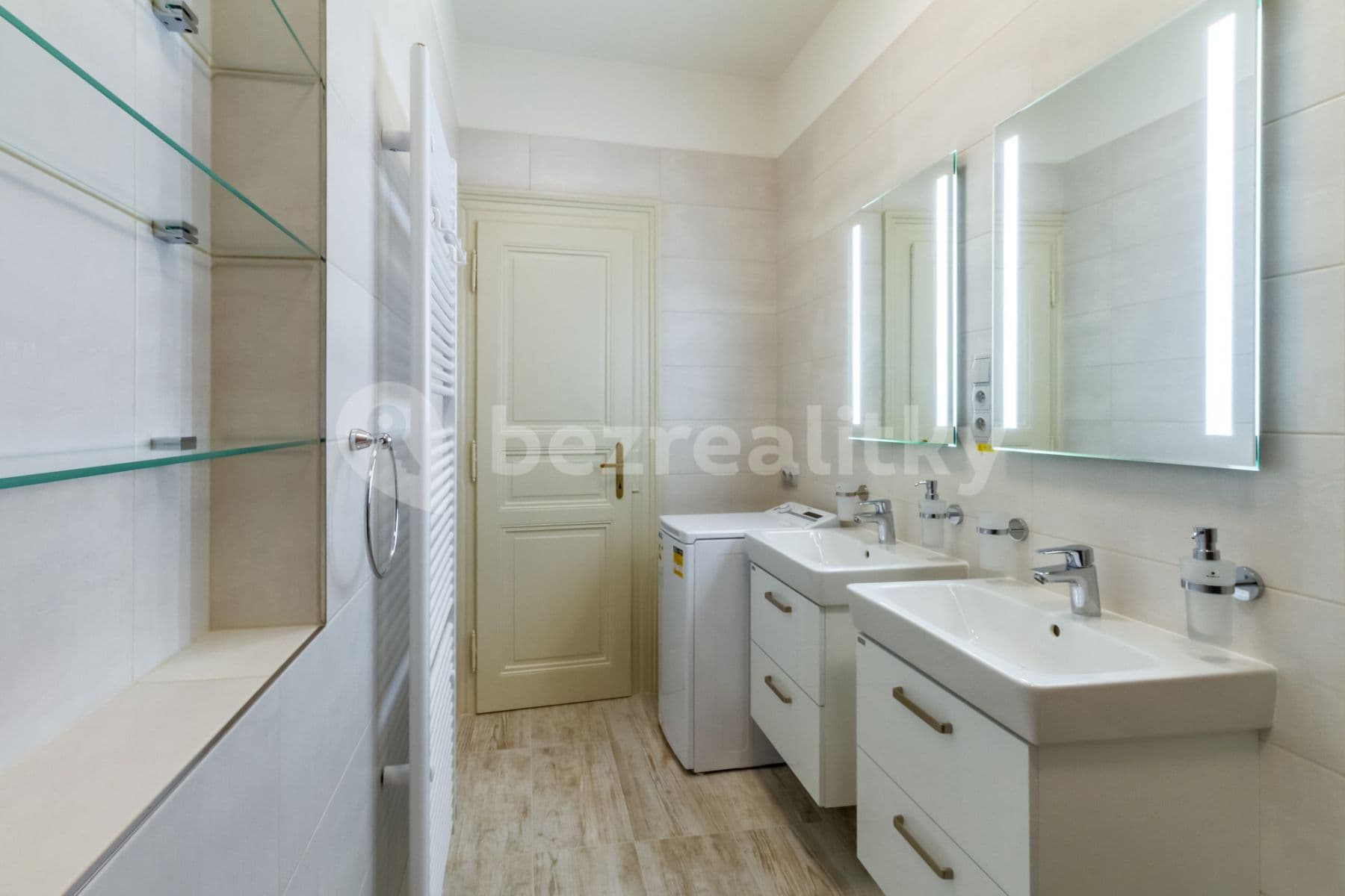 4 bedroom flat to rent, 126 m², Legerova, Prague, Prague 4 bedroom flat to rent, 126 m², Legerova, Prague, Prague