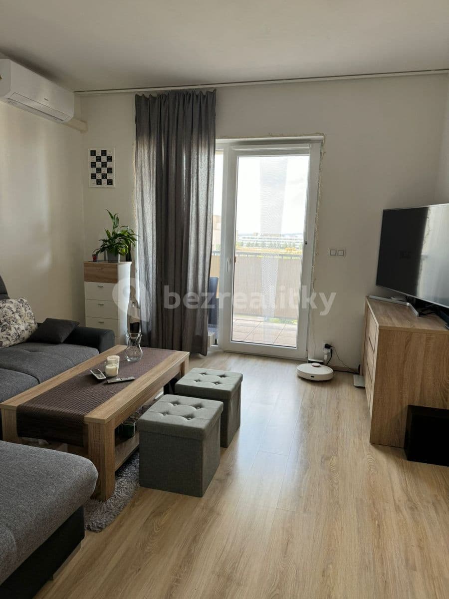 1 bedroom with open-plan kitchen flat to rent, 50 m², Řípská, Brno, Jihomoravský Region 1 bedroom with open-plan kitchen flat to rent, 50 m², Řípská, Brno, Jihomoravský Region