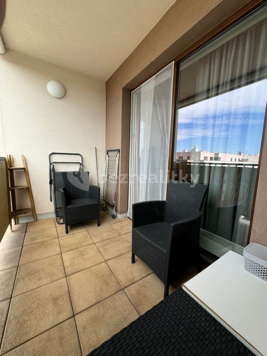 1 bedroom with open-plan kitchen flat to rent, 50 m², Řípská, Brno, Jihomoravský Region 1 bedroom with open-plan kitchen flat to rent, 50 m², Řípská, Brno, Jihomoravský Region