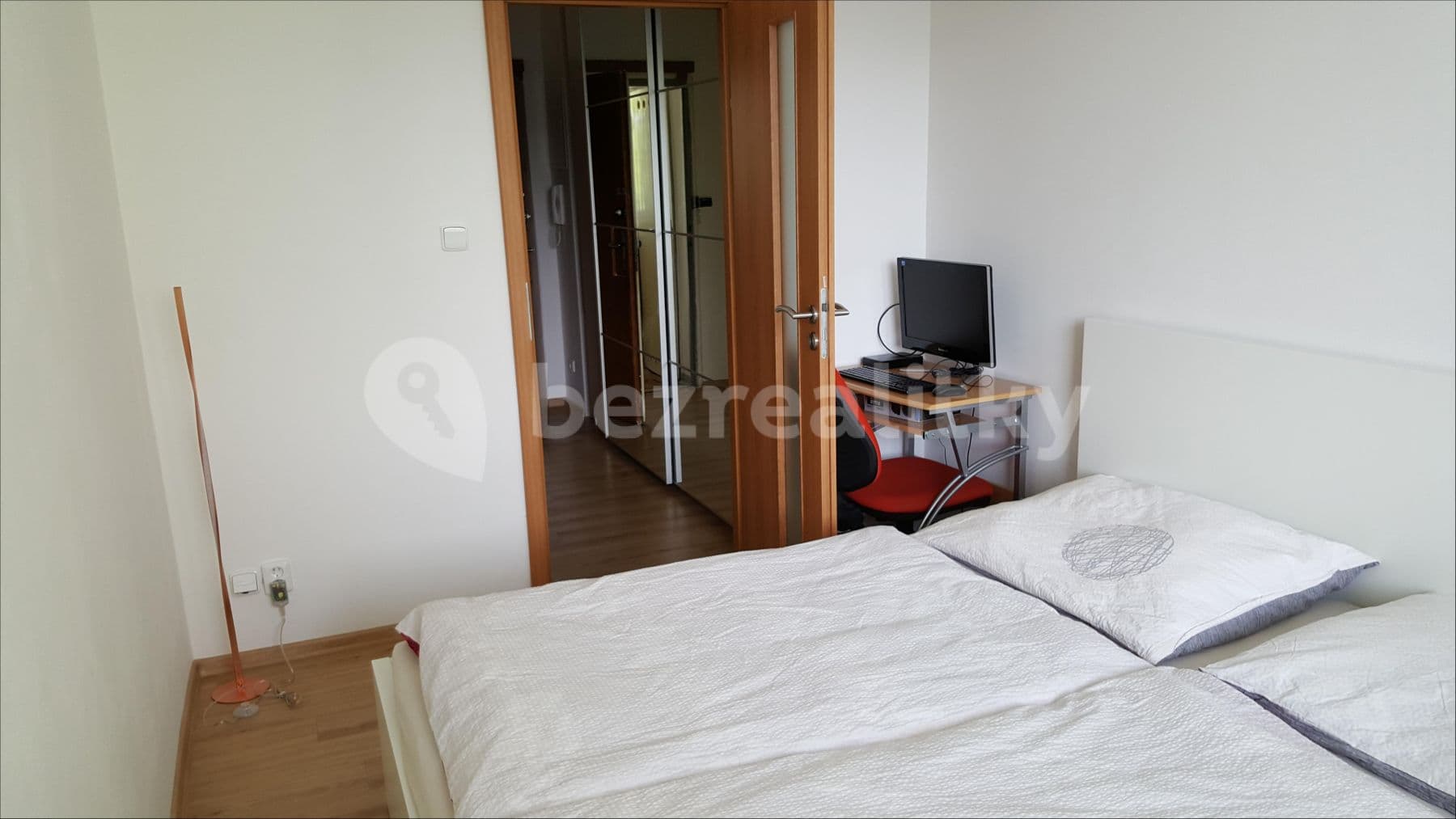 1 bedroom with open-plan kitchen flat to rent, 45 m², Pod Strání, Prague, Prague 1 bedroom with open-plan kitchen flat to rent, 45 m², Pod Strání, Prague, Prague