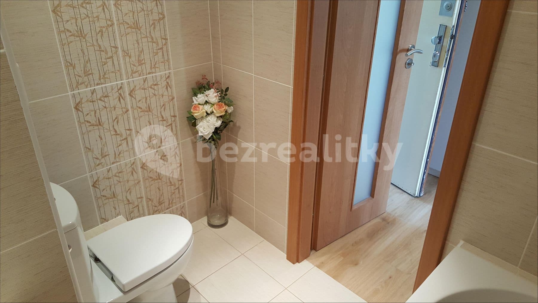 1 bedroom with open-plan kitchen flat to rent, 45 m², Pod Strání, Prague, Prague 1 bedroom with open-plan kitchen flat to rent, 45 m², Pod Strání, Prague, Prague