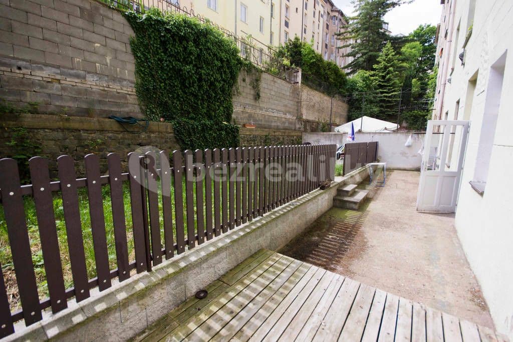 1 bedroom with open-plan kitchen flat to rent, 46 m², Na Březince, Prague, Prague 1 bedroom with open-plan kitchen flat to rent, 46 m², Na Březince, Prague, Prague