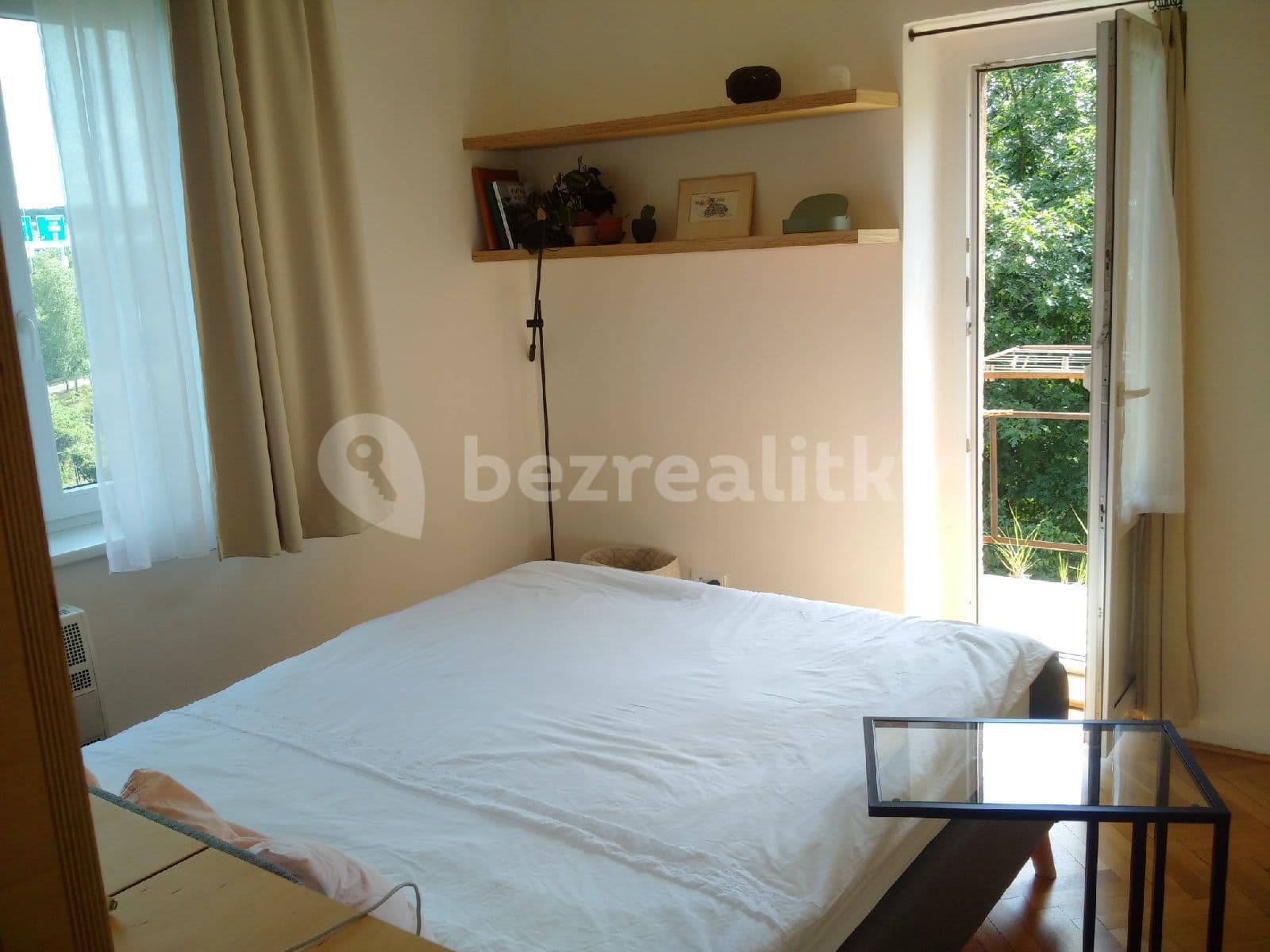 1 bedroom with open-plan kitchen flat to rent, 50 m², Na Nivách, Prague, Prague 1 bedroom with open-plan kitchen flat to rent, 50 m², Na Nivách, Prague, Prague