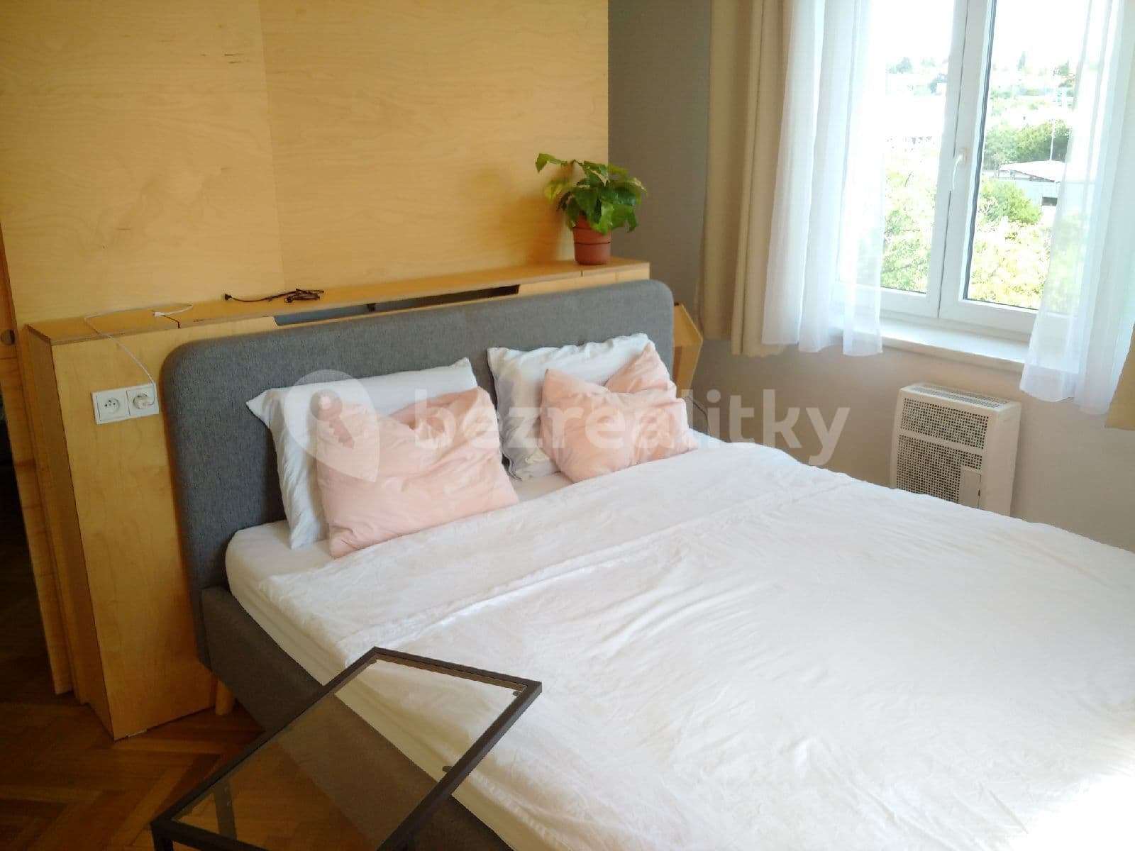 1 bedroom with open-plan kitchen flat to rent, 50 m², Na Nivách, Prague, Prague 1 bedroom with open-plan kitchen flat to rent, 50 m², Na Nivách, Prague, Prague